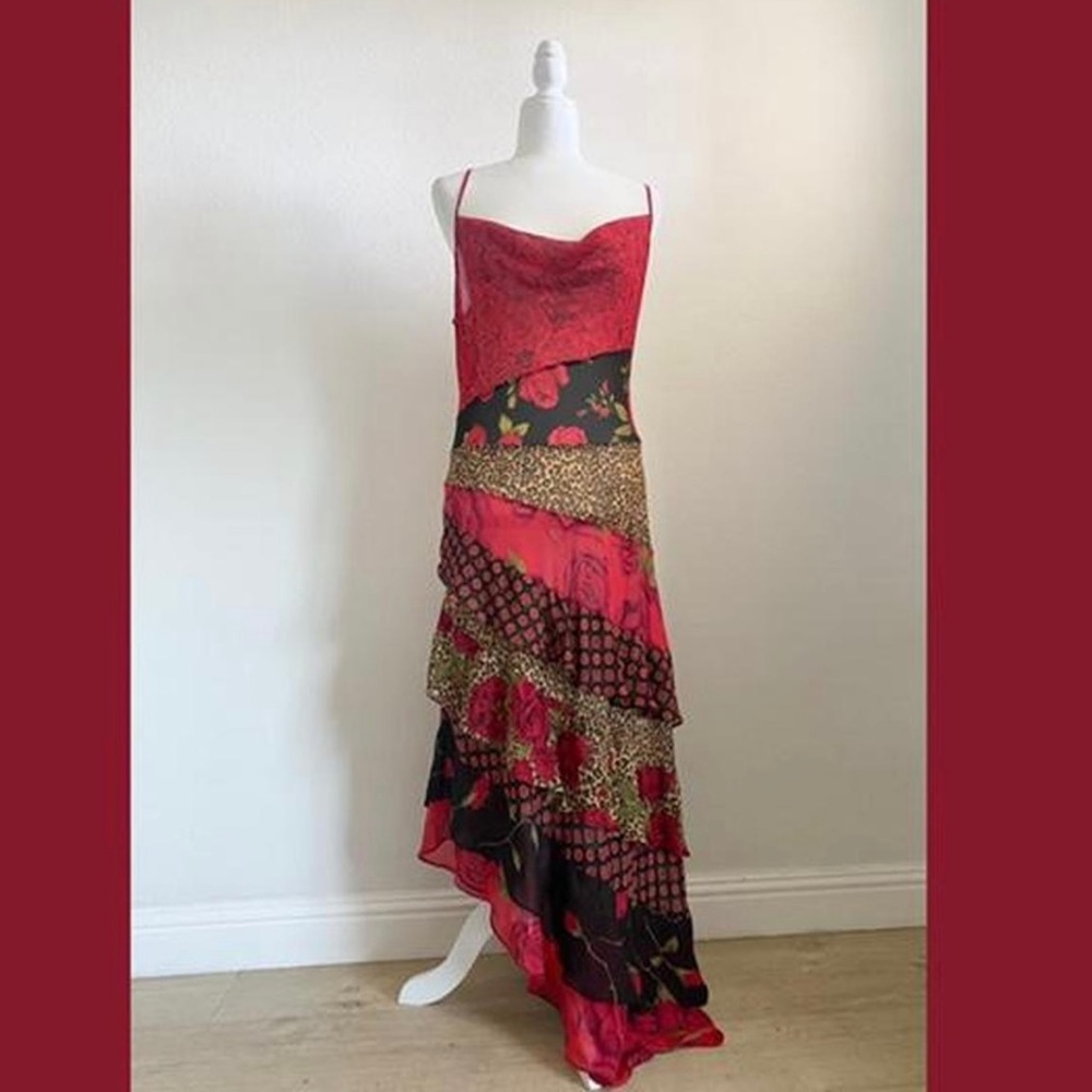 Vintage 2000s Y2k 90s Victoria’s Secret tiered high low slip